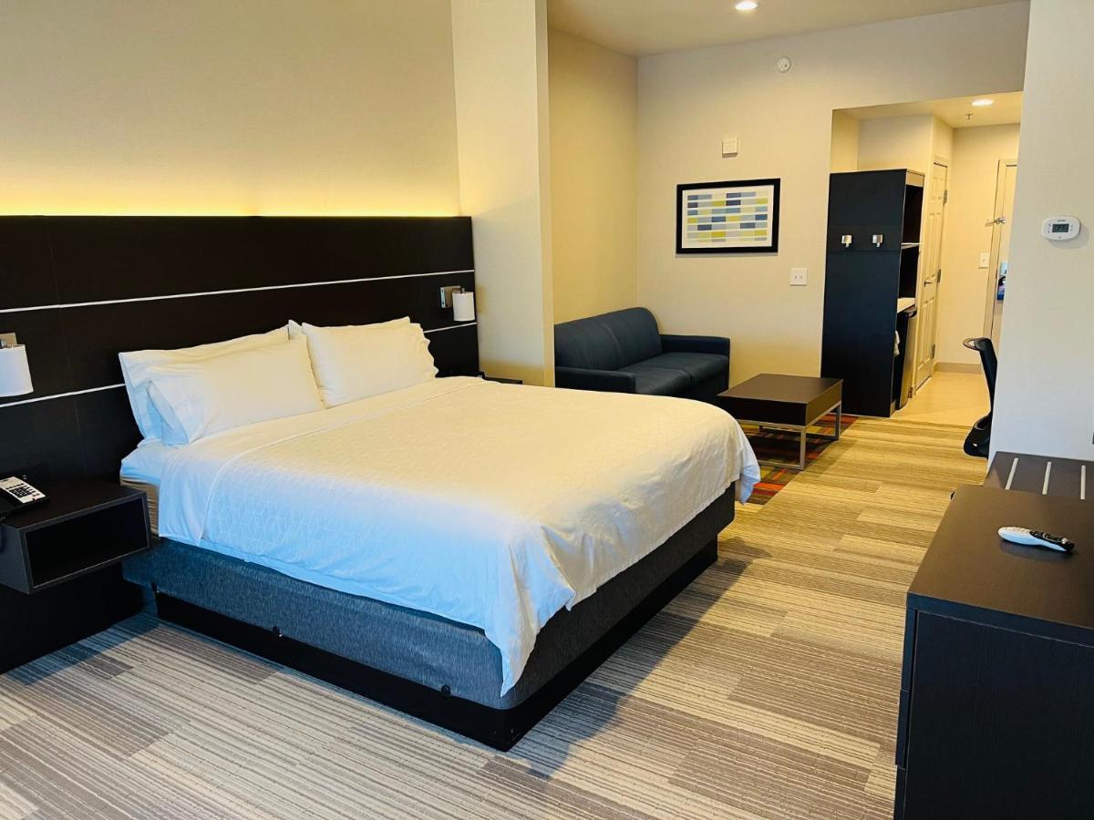 Holiday Inn Express & Suites Salinas By Ihg Eksteriør bilde